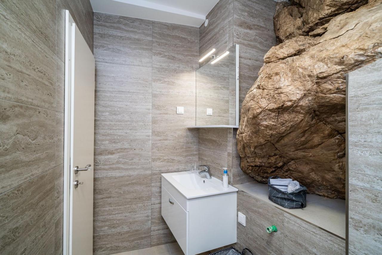 Hidden Gem Apartment Molunat Ngoại thất bức ảnh